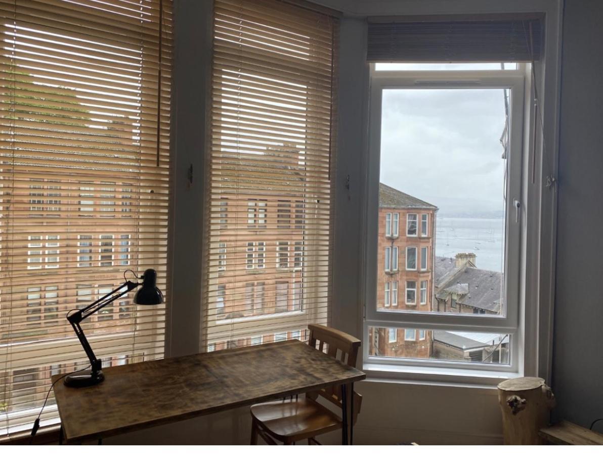 Lovely 2 Bedroom With Riverside Views Pet Friendly * Gourock