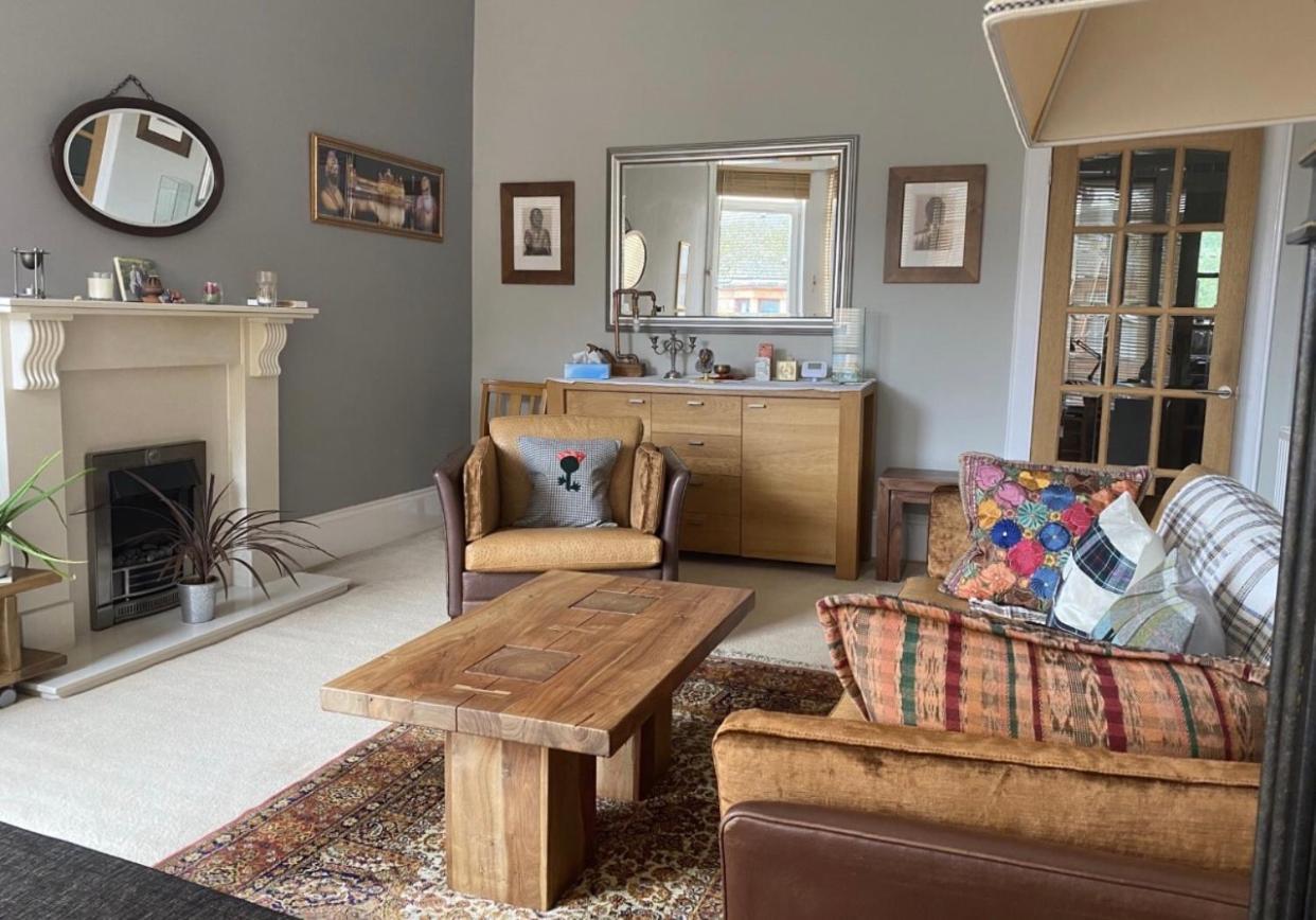 Lovely 2 Bedroom With Riverside Views Pet Friendly Apartment *